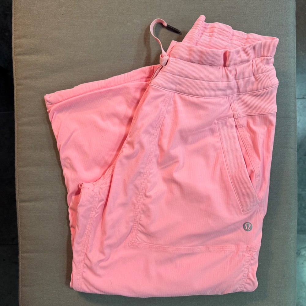 Lululemon Dance Studio Mid-Rise Cropped Pant